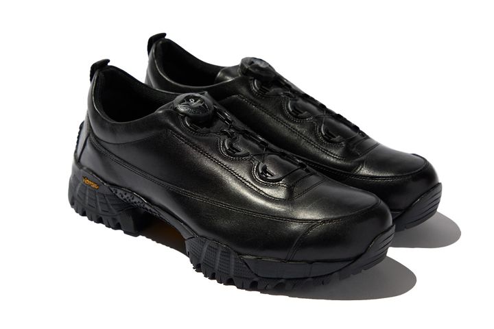 モノクロとカラースニーカーどっちもあると超便利。おすすめスニーカー13選