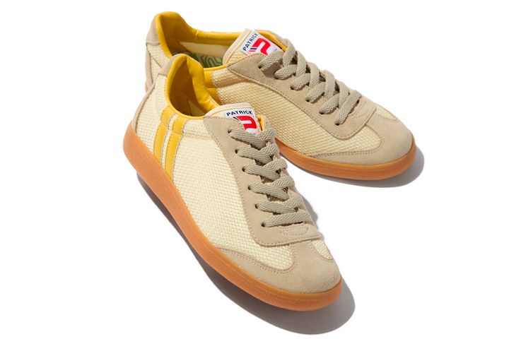 モノクロとカラースニーカーどっちもあると超便利。おすすめスニーカー13選