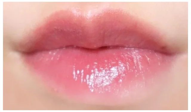 hince ヒンス リップ ムードインハンサーウォーターリキッドグロウ W001 ニューアリュール