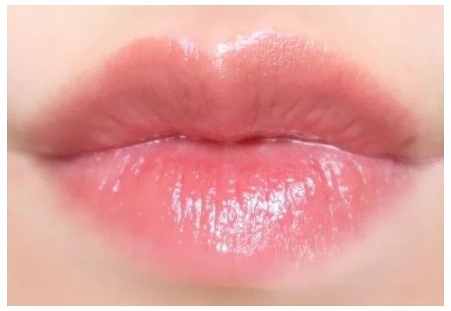 hince ヒンス リップ ムードインハンサーウォーターリキッドグロウ W004 アンビエント