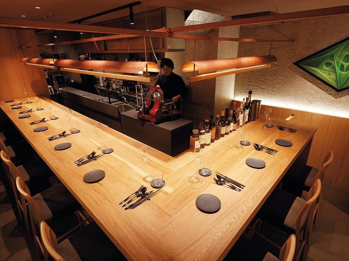 外苑前『tens.』の内観