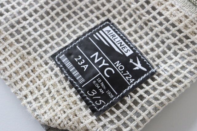 トラベルダブルファスナーコットン混ポーチ（グレー・青） ロゴタグ