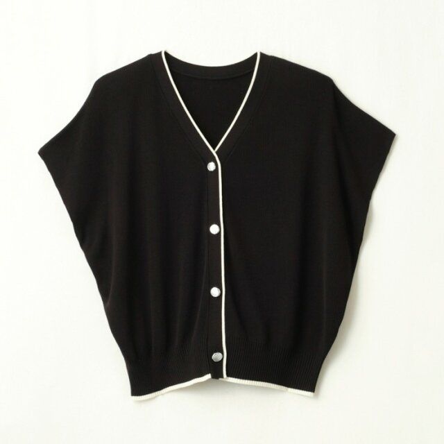 しまむらのニットベスト