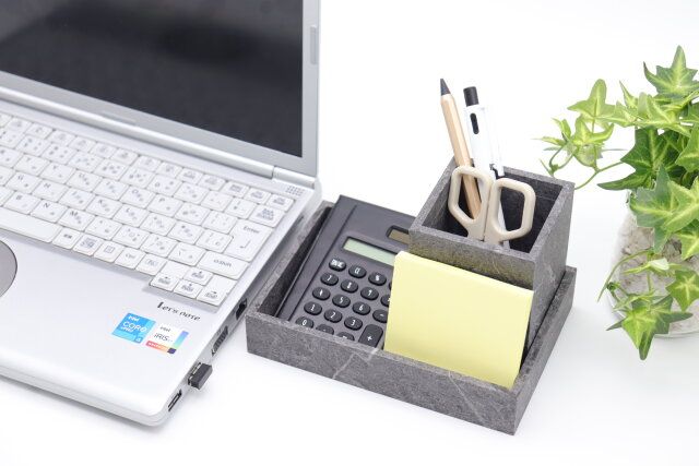 ダイソー ストーン調トレー ストーン調ペンBOX 使用例