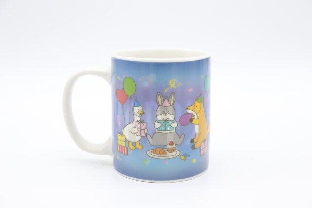 ダイソーの可愛いマジックマグカップ（バースデー、約360mL）