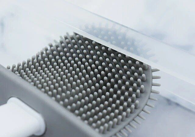 ダイソー やわらか水切れが良いトイレブラシ