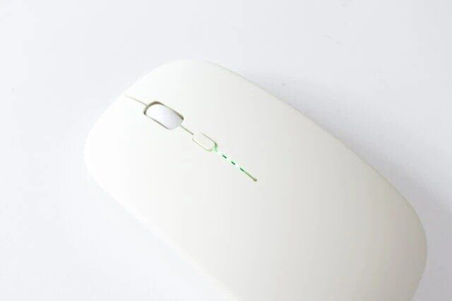 ダイソーの電池残量がわかる無線マウス（3ボタン）