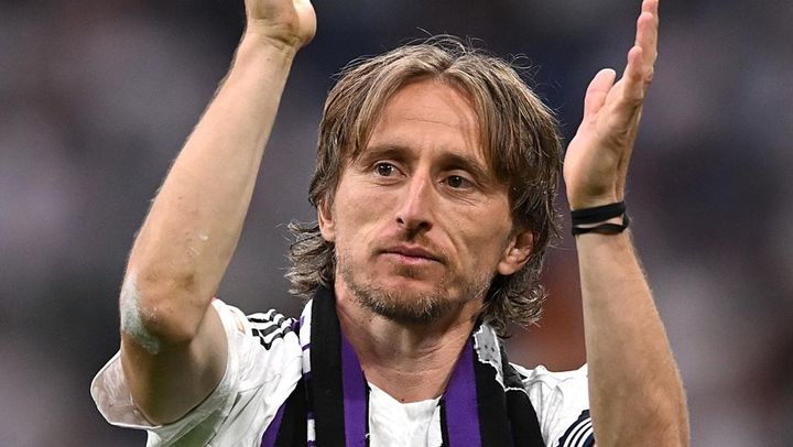 22歳人気アイドル、39歳スターの退団に感極まる！？「本当に愛してます（号泣の絵文字）」