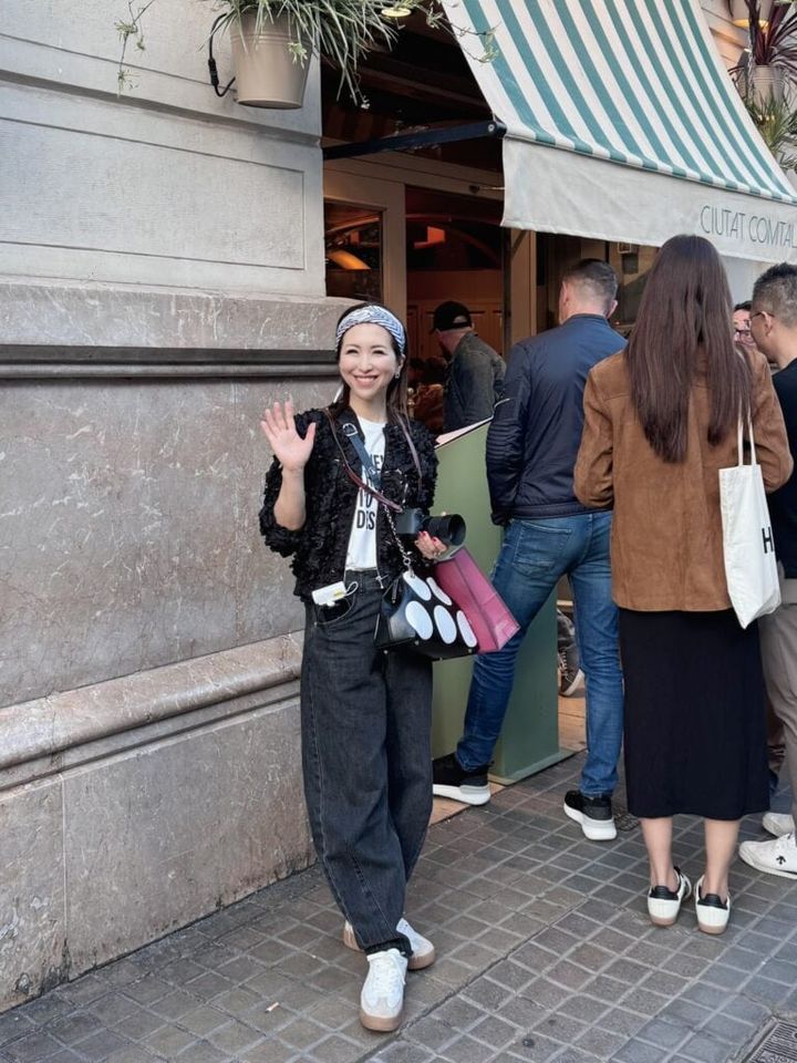 バルセロナのタパスの前にて