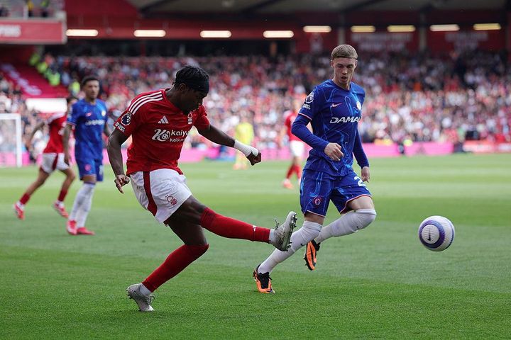 NIKE、“ドクロマーク”の伝説的サッカースパイクが電撃復刻！スター選手たちが試合で次々着用