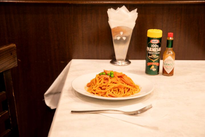 昭和レトロな雰囲気がすてき♪ 三越駅前「レストラン桂」で心ときめく洋食ランチ