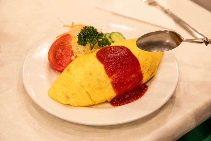 昭和レトロな雰囲気がすてき♪ 三越駅前「レストラン桂」で心ときめく洋食ランチ