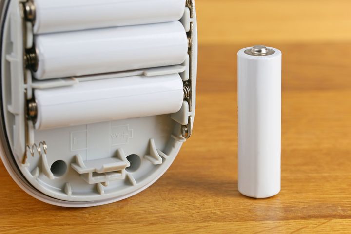 乾電池が異常発熱する原因は？