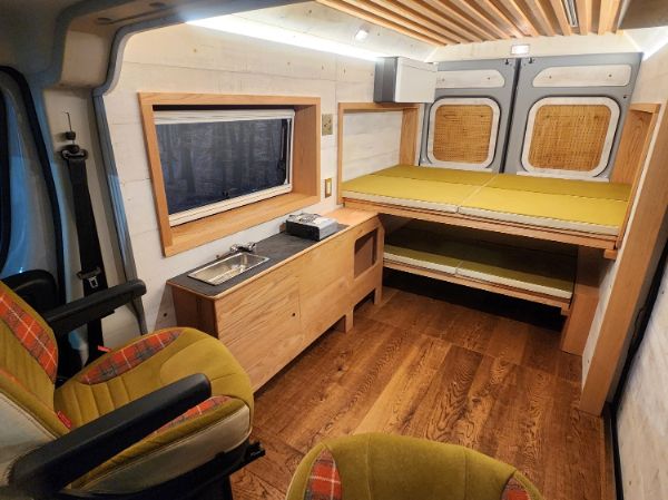 “10時間氷点下をキープ”！“冷却界のチートアイテム”がキャンプに革命を起こす！