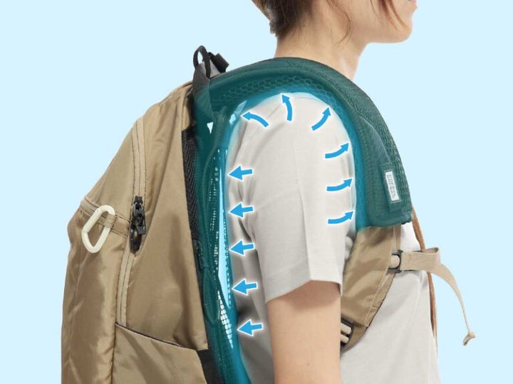 ひとつ持ってると安心！ダイソーのモニターラックがキャンプに最適すぎる！