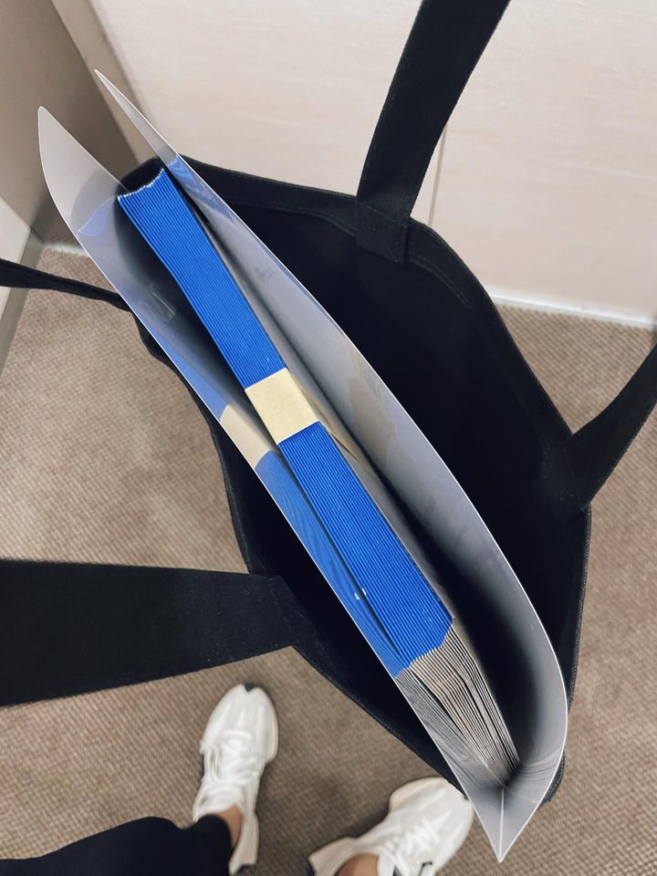郵便局で20枚レターパックを買ったら「4,000円くらいかな…」その
