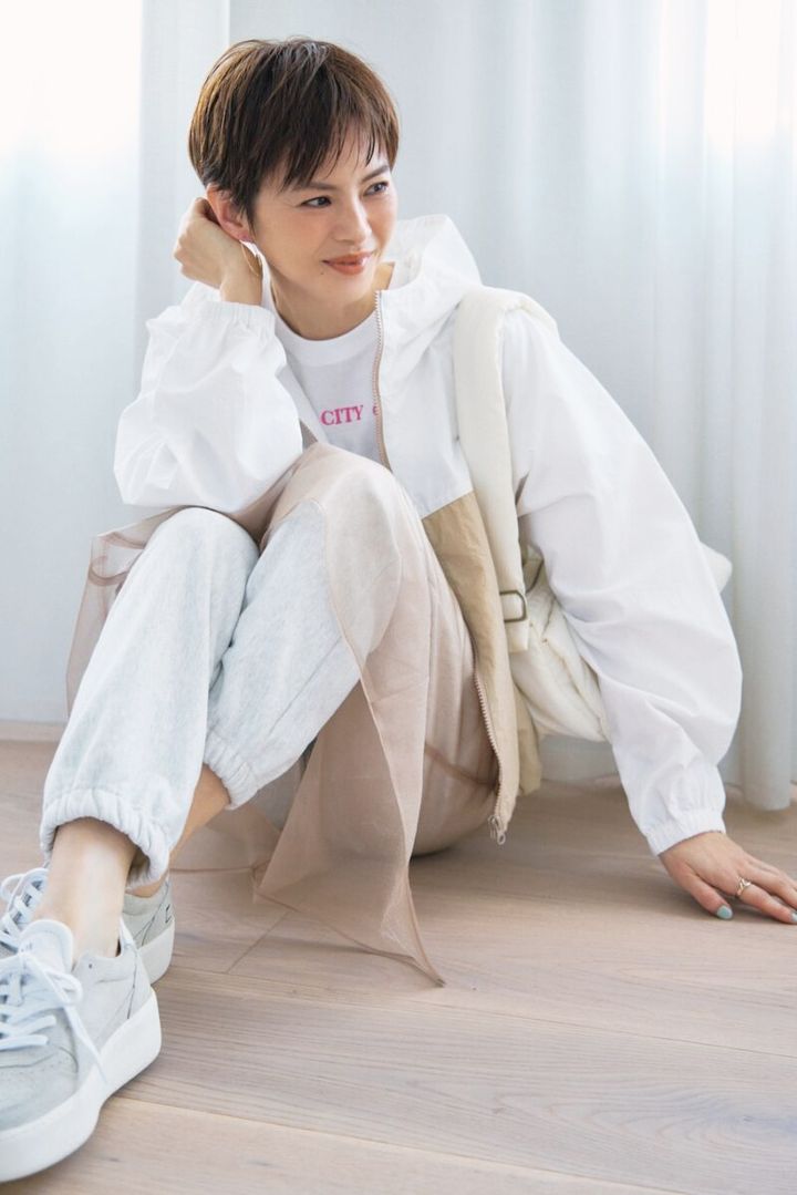 ロゴT×アノラック×チュールスカート