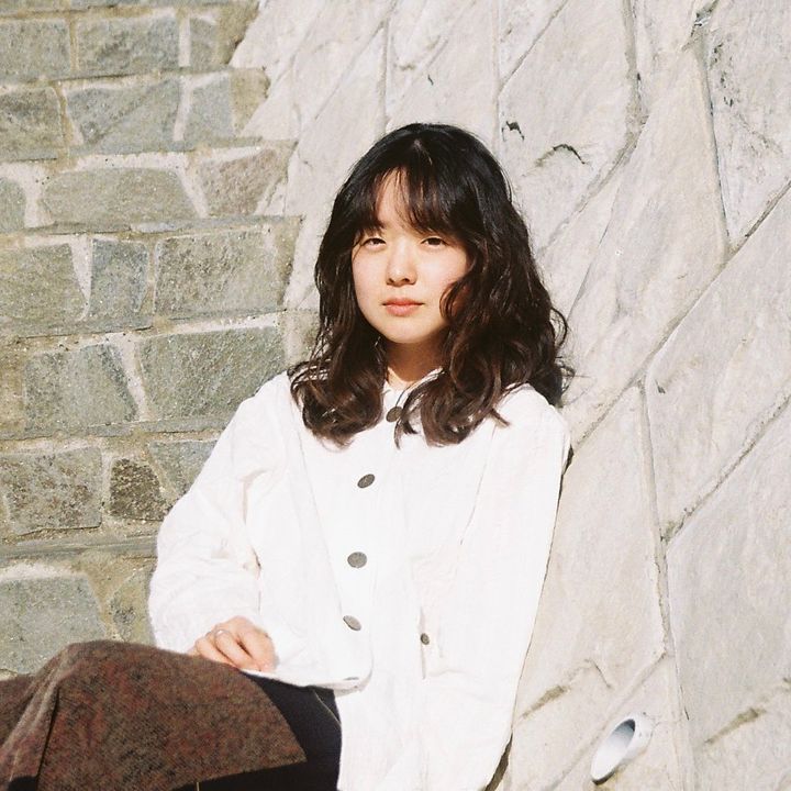 築59年の団地の一室にはユーズド家具がよく似合う。雑貨店オーナーが作り出す部屋とは？【FUDGE おしゃれな人のルームツアー vol.11】