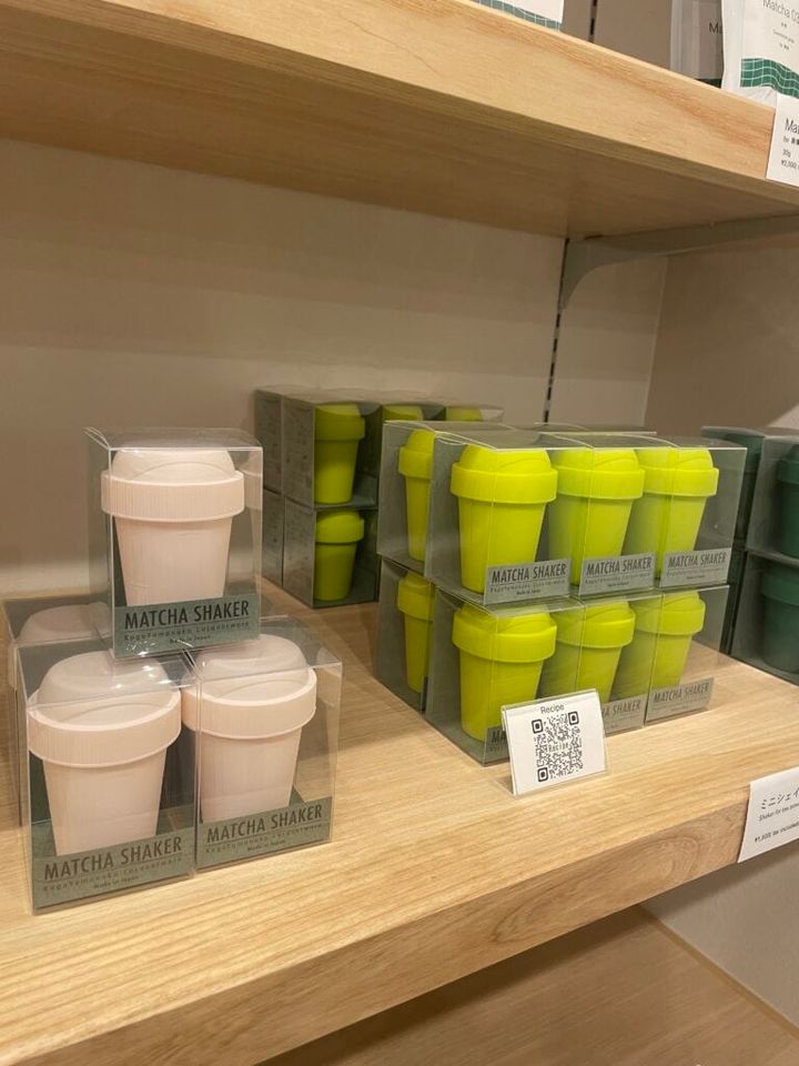 日本茶専門店「SHIKI」の店内