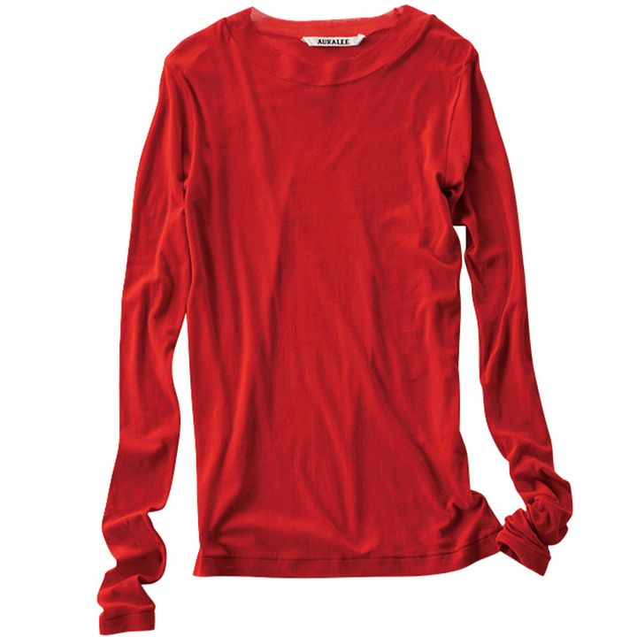 オーラリーの赤のロンT