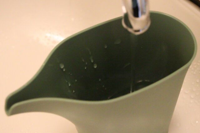 スリム水差し 水