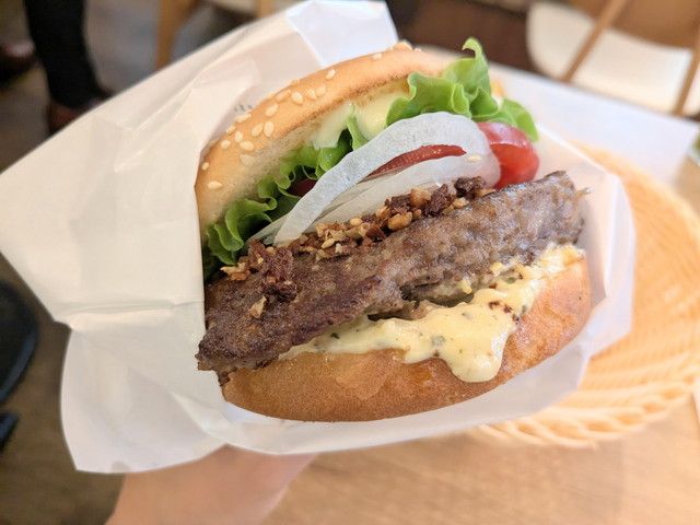 黒毛和牛バーガー