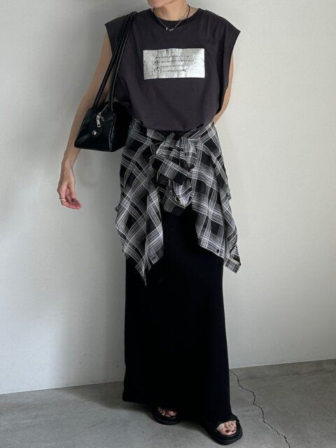 トップスインしないコーデ5