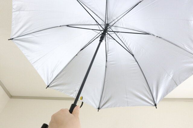 ダイソー晴雨兼用ジャンプ傘遮光性