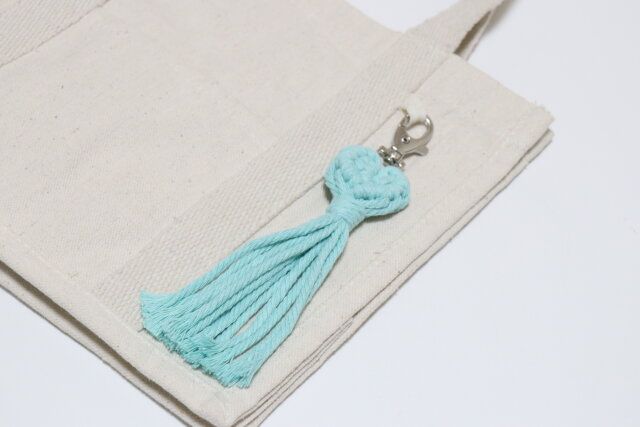 ダイソー手編み風ハートキーホルダー仕切りトートバッグ