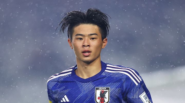 19歳と22歳の日本人逸材、欧州トップチームでプレシーズン参加か スポーツディレクターが注目発言