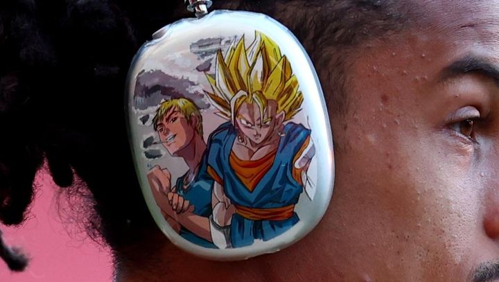 「コンビニ富士山」も激写！日本代表選手の海外同僚、来日して日本を満喫中！ドラゴンボール好きの親日だった