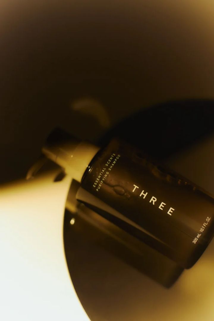 『THREE』「エッセンシャルセンツ ピュリファイング シャンプー」紫外線 ヘアケア おすすめ