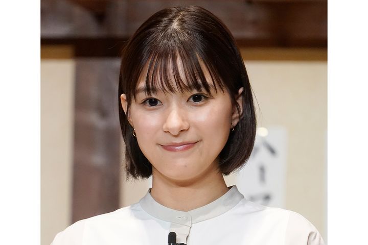 芳根京子さん（2023年2月13日、時事通信フォト）