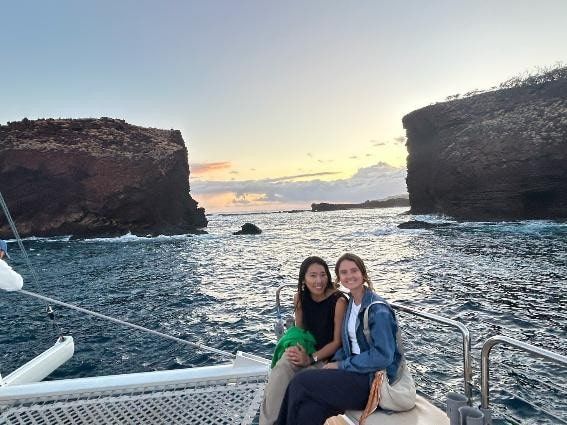 海からみたラナイ島