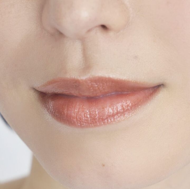 メガネに似合うリップ