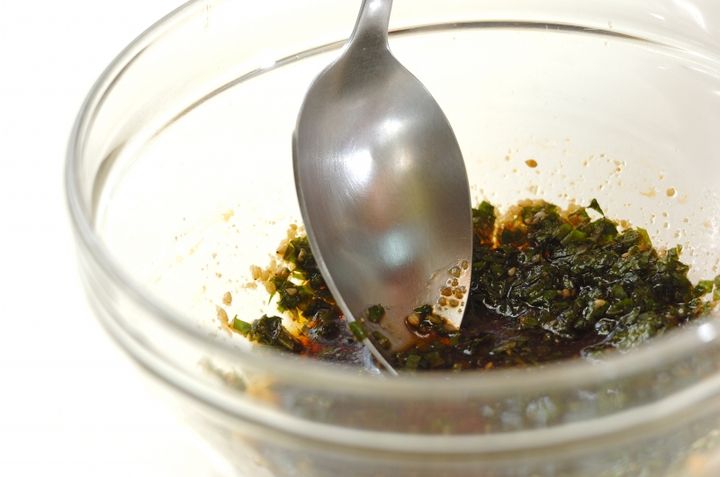 ニンニク香る！冷奴大葉ダレの下準備1