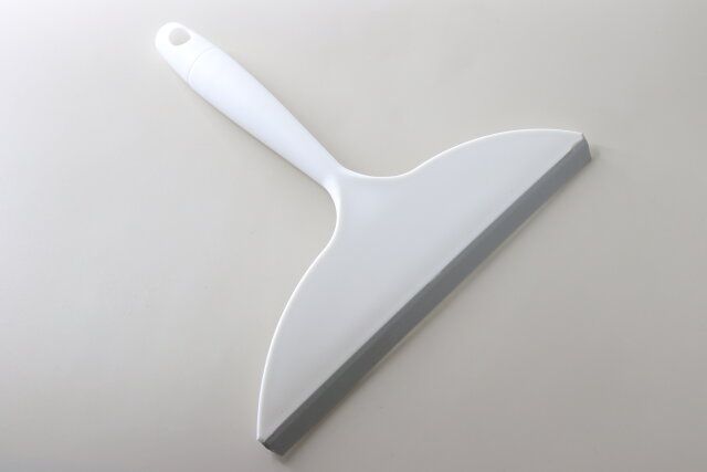 ダイソー 水切り窓ワイパー