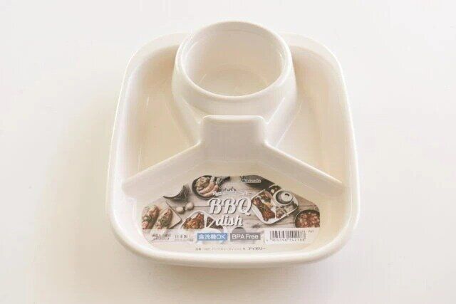 ダイソー バーベキューディッシュ角アイボリー パッケージ