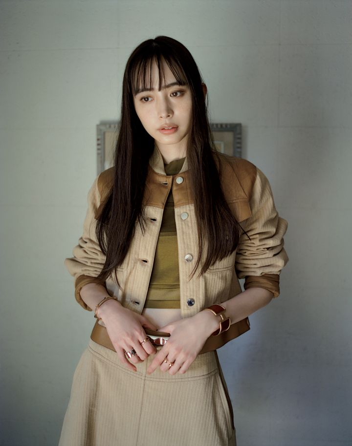 エルメス × 井桁弘恵