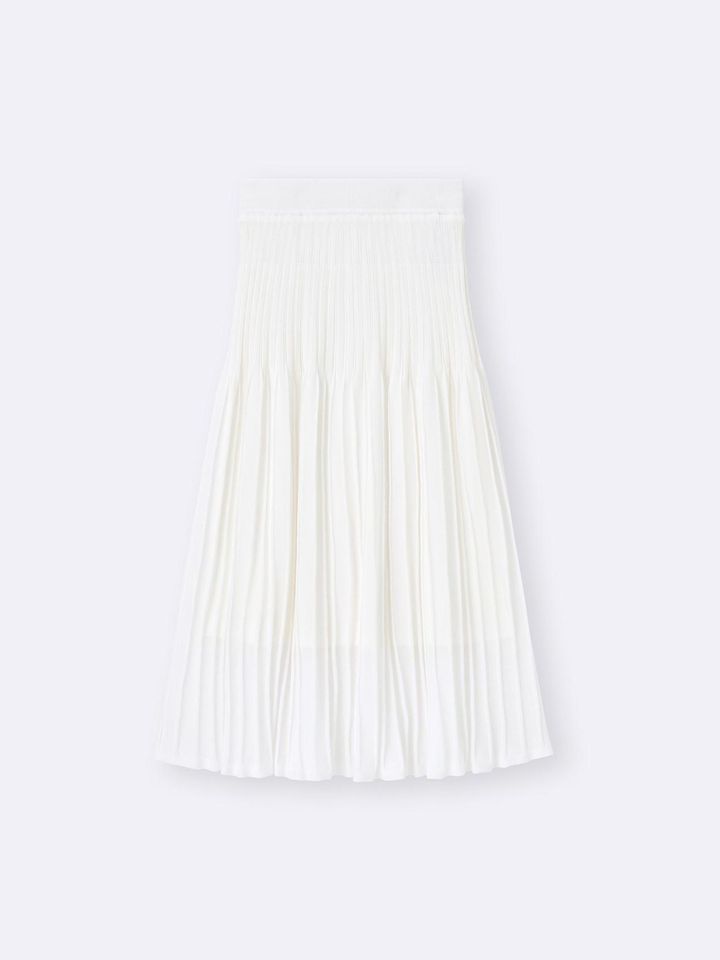 画像2: 出典：GU