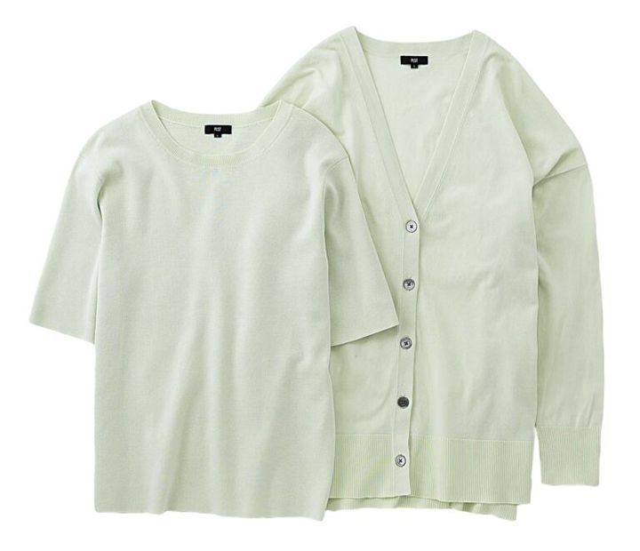 カーディガン¥8,990、ニット¥6,990／ともにプラステ