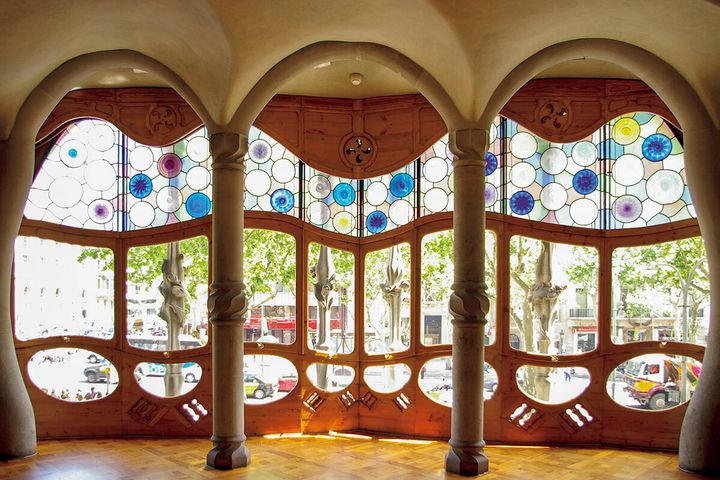 アントニ・ガウディ設計「カサ・バトリョ」内観