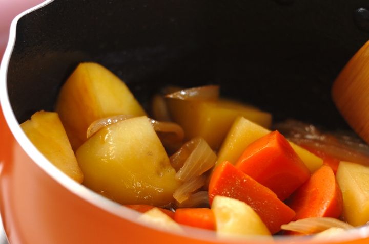 ホクホク！肉なし肉じゃがの作り方3