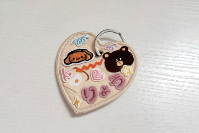 貼る前に配置を決めます。