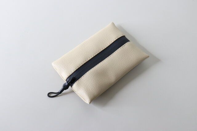 セリア はっ水ミニポーチ（長方形）