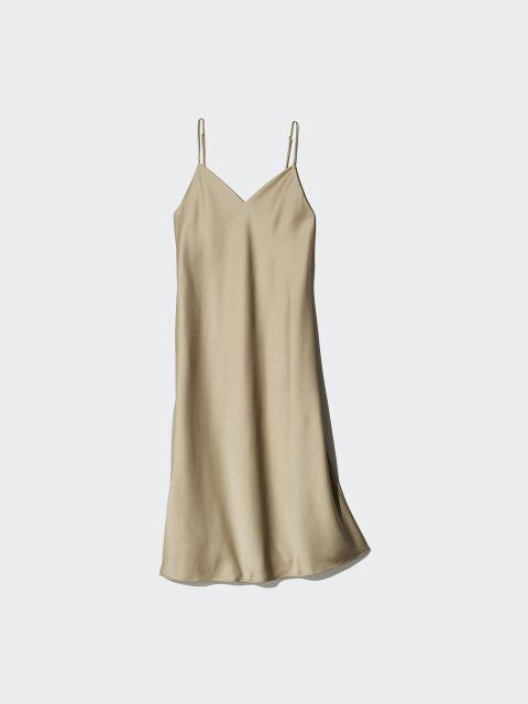 2025夏ユニクロ女性おすすめサテンキャミソールワンピース
