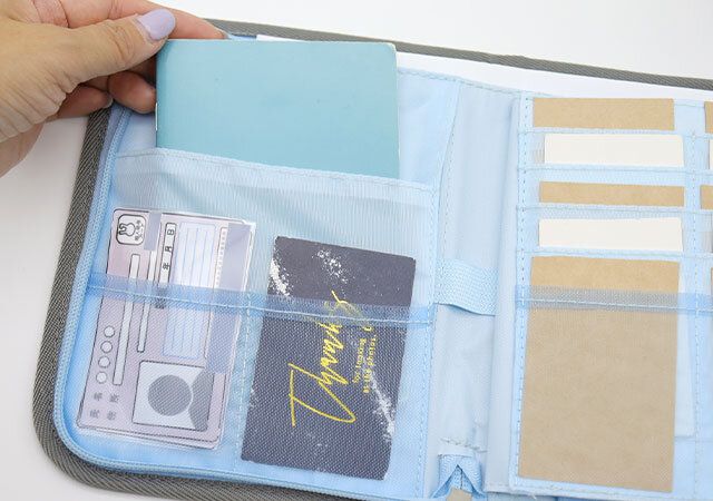 宝島社日本調剤監修お薬手帳ケース手帳ポケット