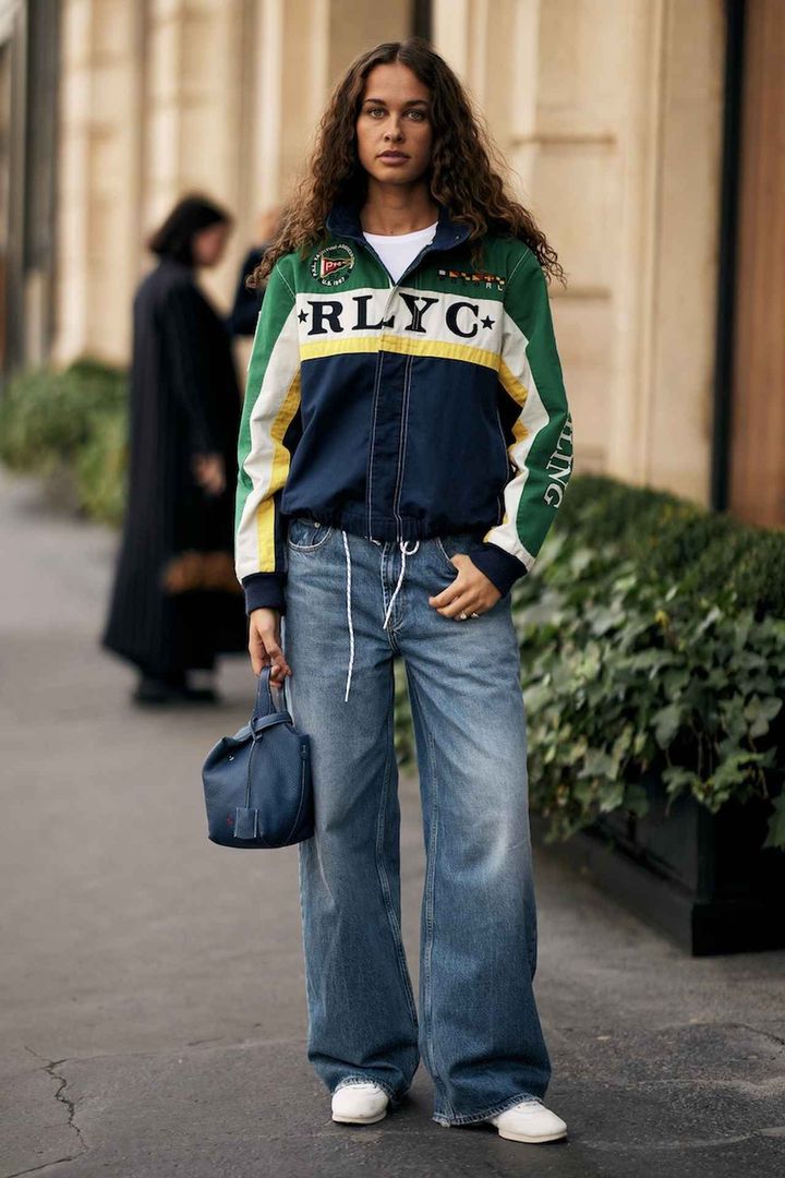 画像: カラーブロックが目を引くブルゾンを主役に