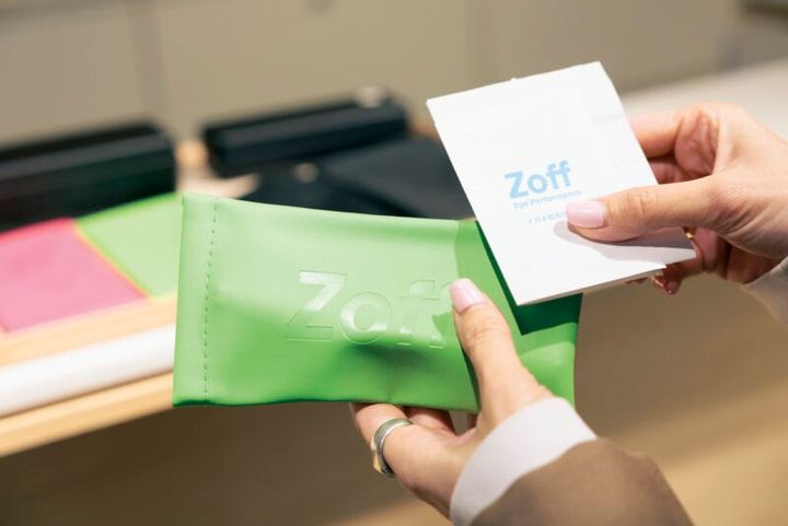 Zoffで選んだメガネケース