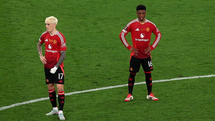 凋落した超名門、選手たちが“反乱”か…ファンに中指を立てるも「後悔していない」